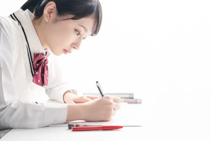 ヘアメイク専門学校の入学試験と面接