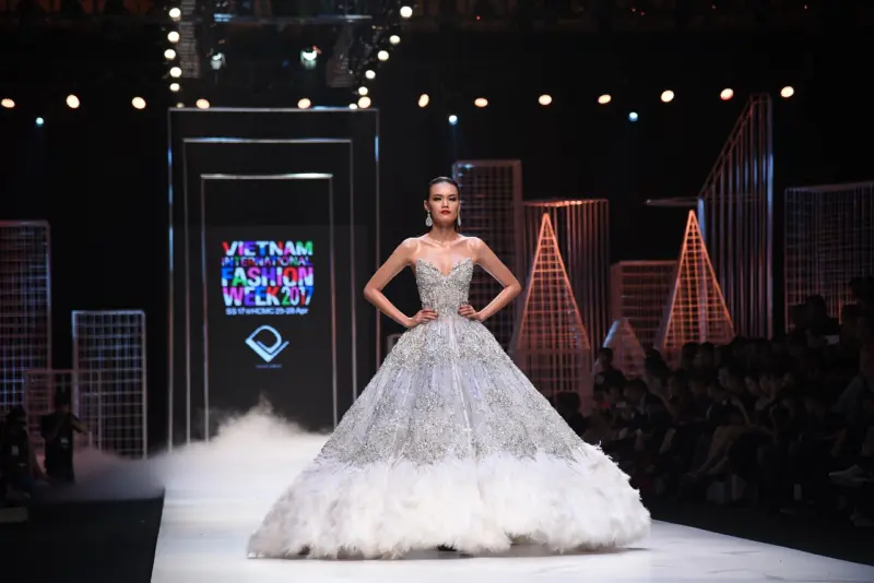 ファッションショー